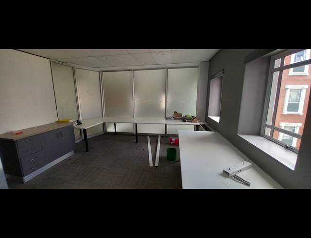 188M² OFFICE TO LET IN RIVONIA